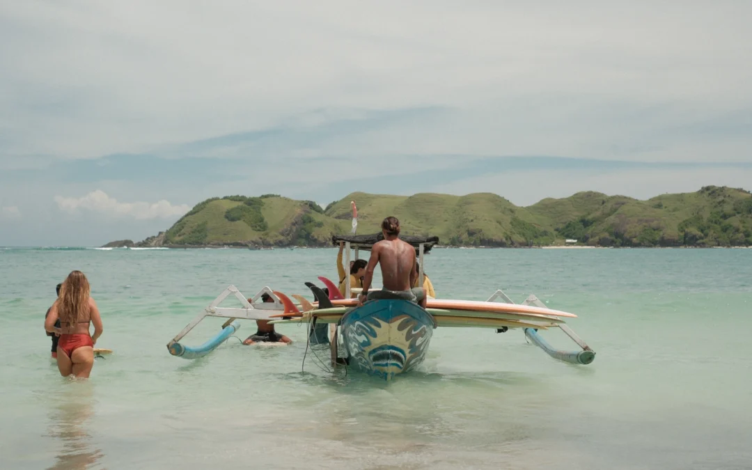 What is the best time to surf in Lombok?