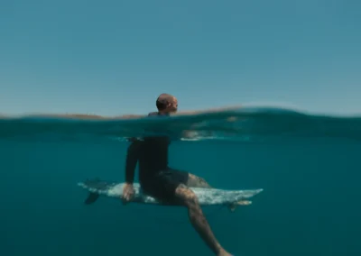 The Mindful Surfer: 7 Ways the Ocean Sharpens Your Presence