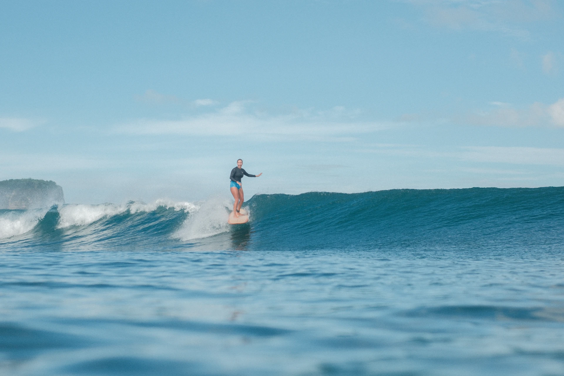 learn surfing in lombok