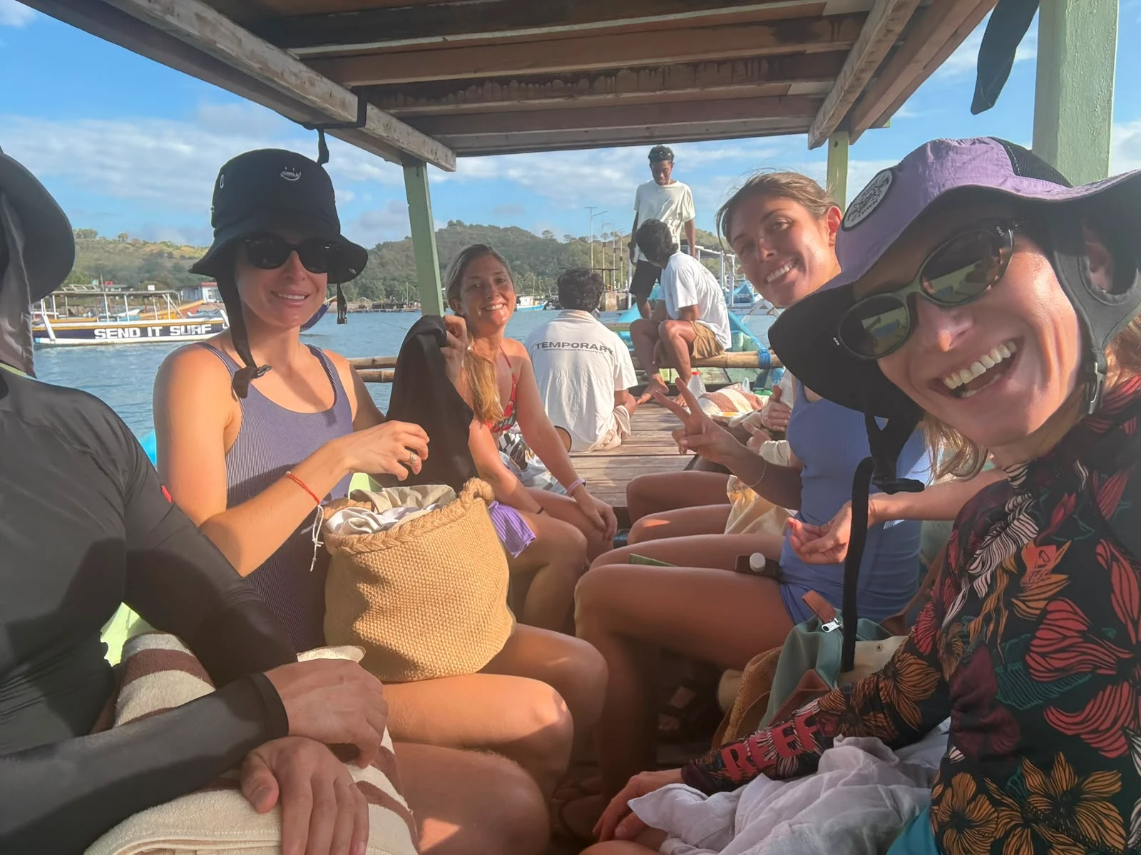 female surf camp solo Solo travel - Surf Camps